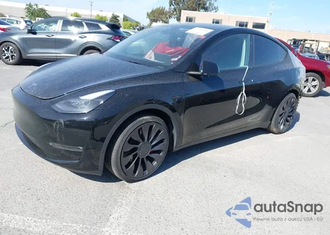 2024 Tesla Model Y Performance Dual Motor All-Wheel Drive from USA, damaged, VIN 7SAYGDEF2RF125439